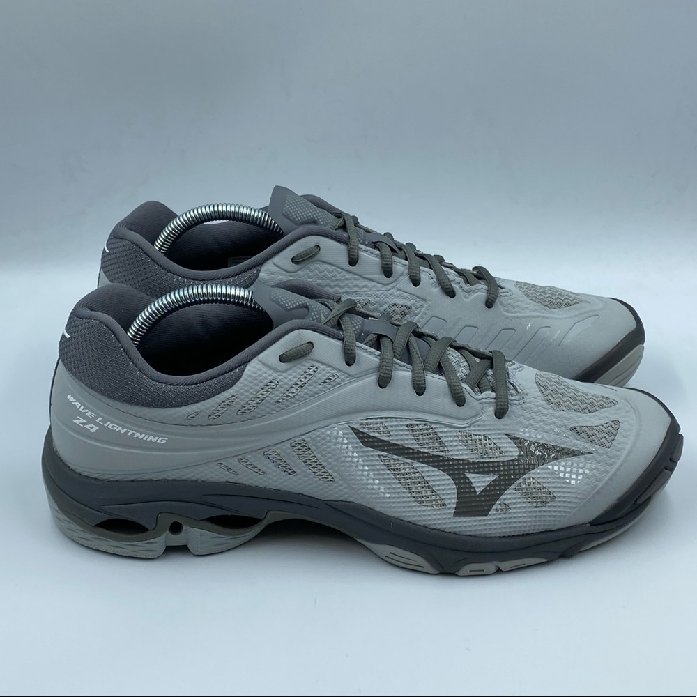 Mizuno Wave Lightning Z4 Volleyball Shoes Women’s‎ Sz 12